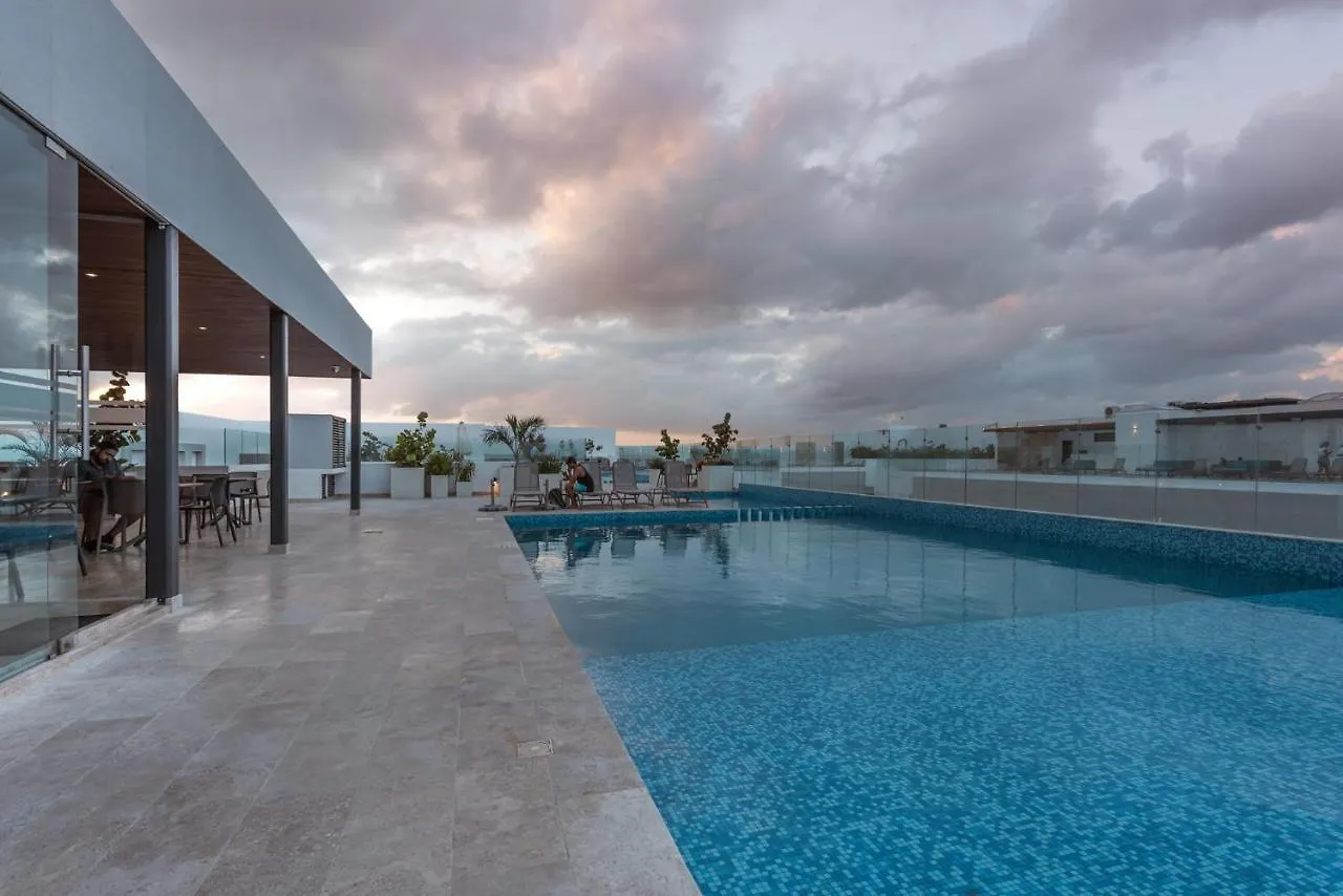 2Br In Top Location, Condo Ipana Brand New, High Speed Wifi, 3 Rooftop Pools, Gym And Rooftop Bar With Ocean View Playa del Carmen