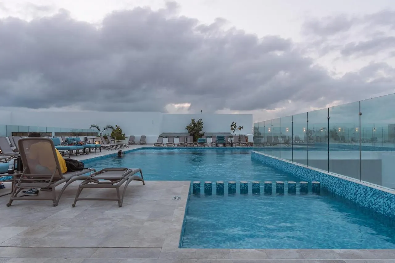 2Br In Top Location, Condo Ipana Brand New, High Speed Wifi, 3 Rooftop Pools, Gym And Rooftop Bar With Ocean View Playa del Carmen 0*,  México