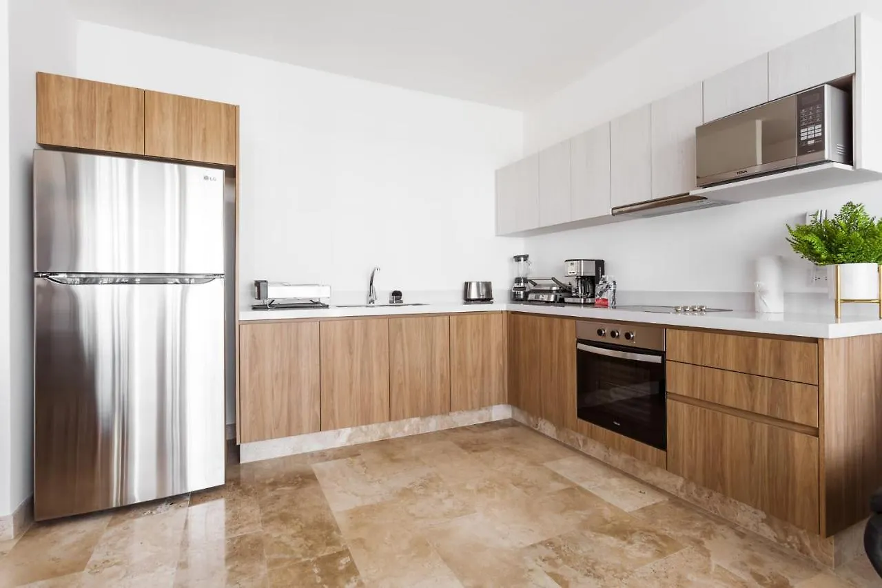 2Br In Top Location, Condo Ipana Brand New, High Speed Wifi, 3 Rooftop Pools, Gym And Rooftop Bar With Ocean View Playa del Carmen Apartment