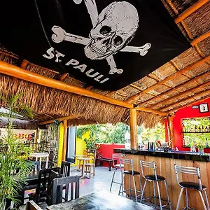 Che Playa & Bar Adults Only Albergue